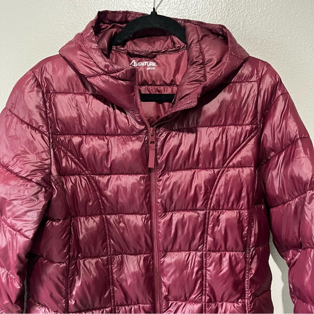Aventure- Women's Deep Red Puffer Coat Size M - Picture 3 of 5